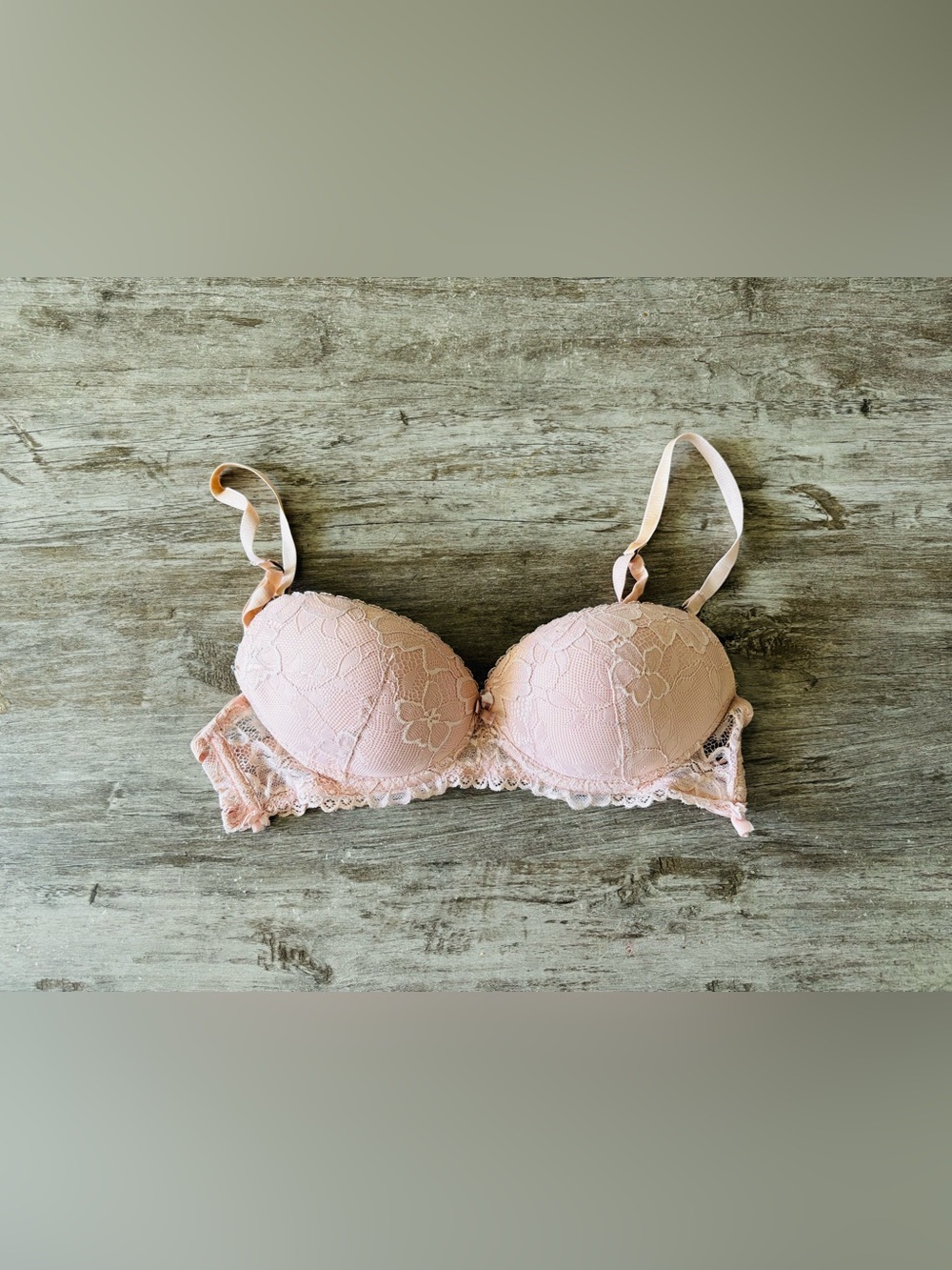 Vintage Carrie Amber Intimates Bra Baby Pink Lace Push Up Womens 34B Romantic